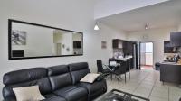 Lounges - 21 square meters of property in Greenstone Hill
