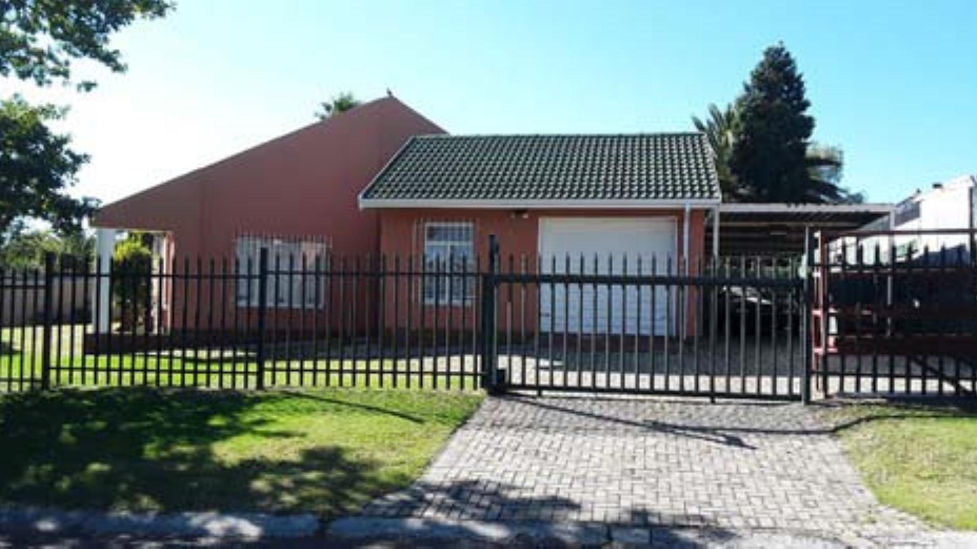 Front View of property in Secunda