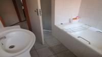 Bathroom 1 - 8 square meters of property in Glen Marais