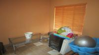 Bed Room 1 - 23 square meters of property in Glen Marais