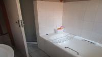 Bathroom 1 - 8 square meters of property in Glen Marais