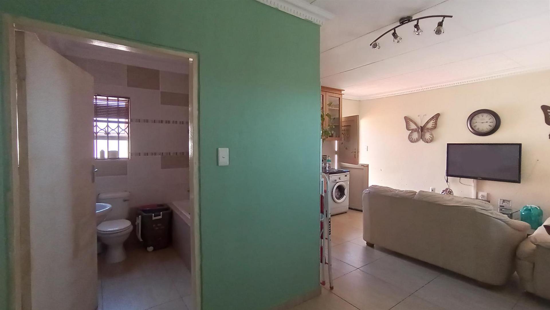 Flatlet of property in Kookrus