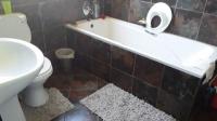 Bathroom 2 of property in Ermelo