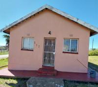Front View of property in Phakamisa