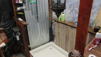 Bathroom 1 - 10 square meters of property in Kalbaskraal