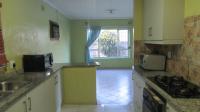 Kitchen - 15 square meters of property in Escombe 