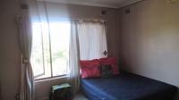 Main Bedroom - 18 square meters of property in Escombe 