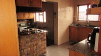 Kitchen - 11 square meters of property in Crawford