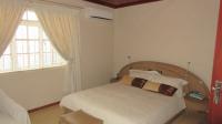 Main Bedroom - 22 square meters of property in Crawford