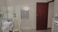 Main Bathroom - 13 square meters of property in Crawford