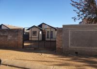 Front View of property in Lakeside - (Vereeniging)