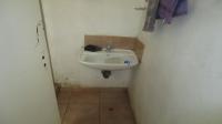 Bathroom 1 - 3 square meters of property in Hlanganani Village