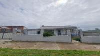 Front View of property in Adcockvale