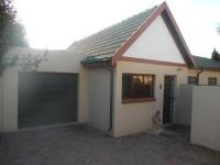 2 Bedroom 2 Bathroom Simplex for Sale for sale in Weltevreden Park