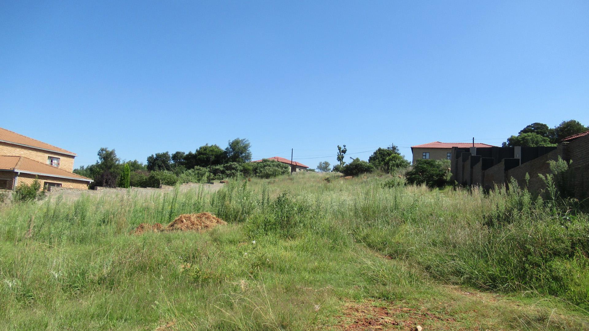 Spaces of property in Zakariyya Park