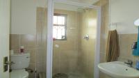 Bathroom 1 - 4 square meters of property in Akasia