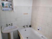 Main Bathroom - 6 square meters of property in Birchleigh North