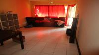 Lounges - 24 square meters of property in Kensington B - JHB