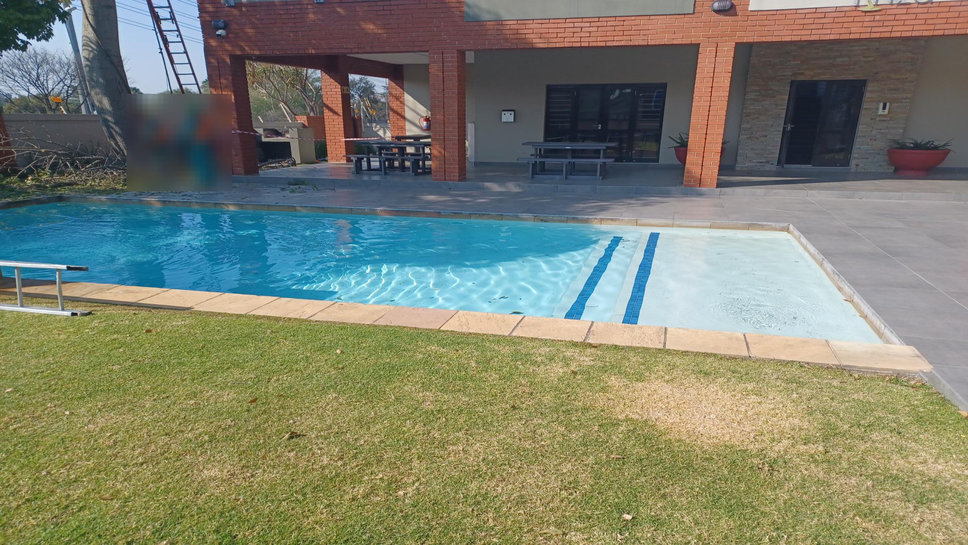 Swimming Pool of property in Lone Hill