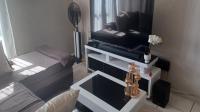 Lounges of property in Lone Hill