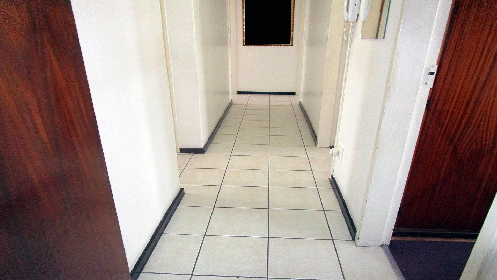 Spaces - 8 square meters of property in Newholme