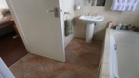 Main Bathroom - 8 square meters of property in Terenure