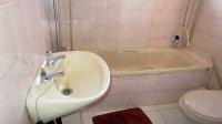 Bathroom 1 - 4 square meters of property in Uvongo