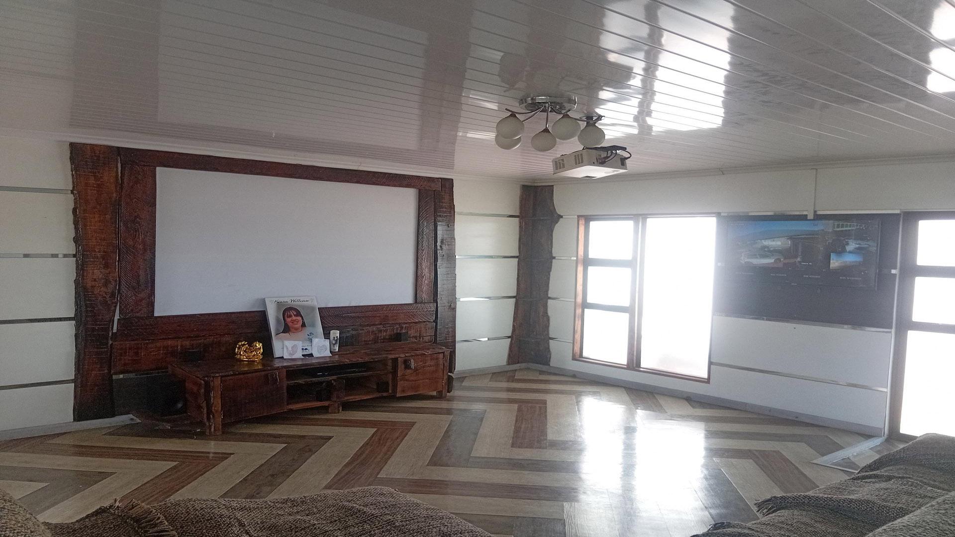 Lounges of property in Mitchells Plain