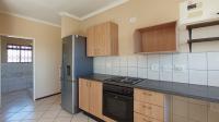Kitchen - 9 square meters of property in Willowbrook