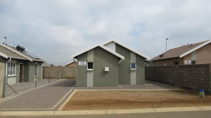 Standard Bank EasySell 3 Bedroom House for Sale in Windmill Park - MR368941