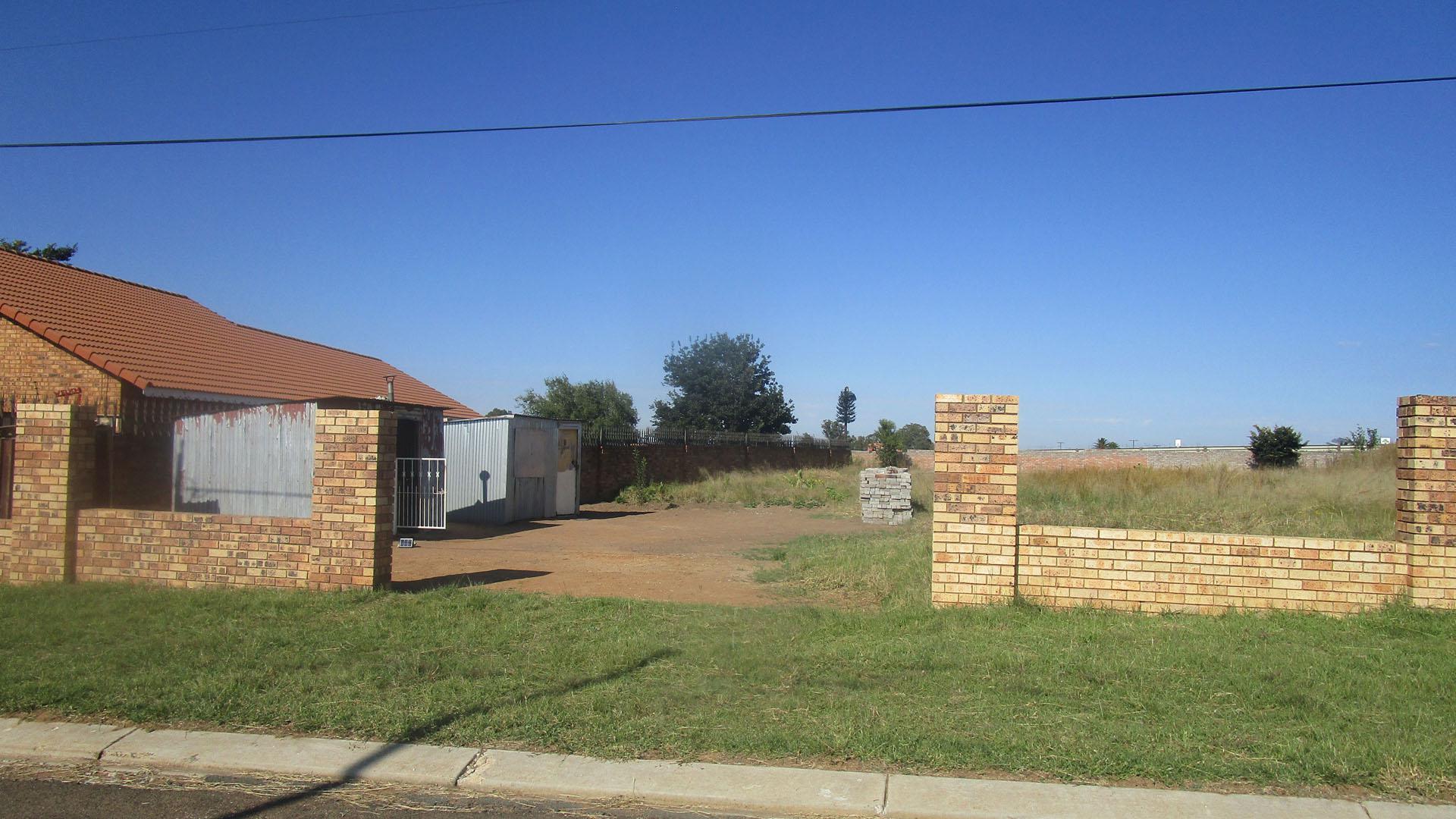 Front View of property in Heidelberg - GP