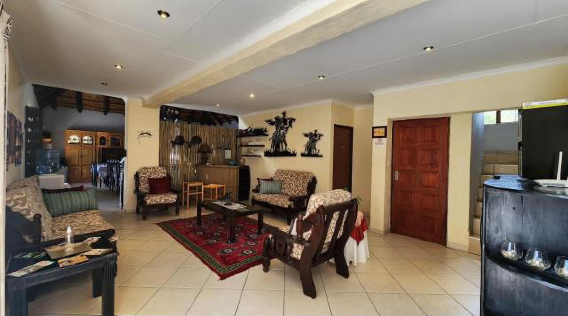 Lounges of property in Komatipoort