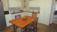 Kitchen - 23 square meters of property in Selection park