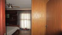 Bed Room 2 - 14 square meters of property in Vaal Oewer