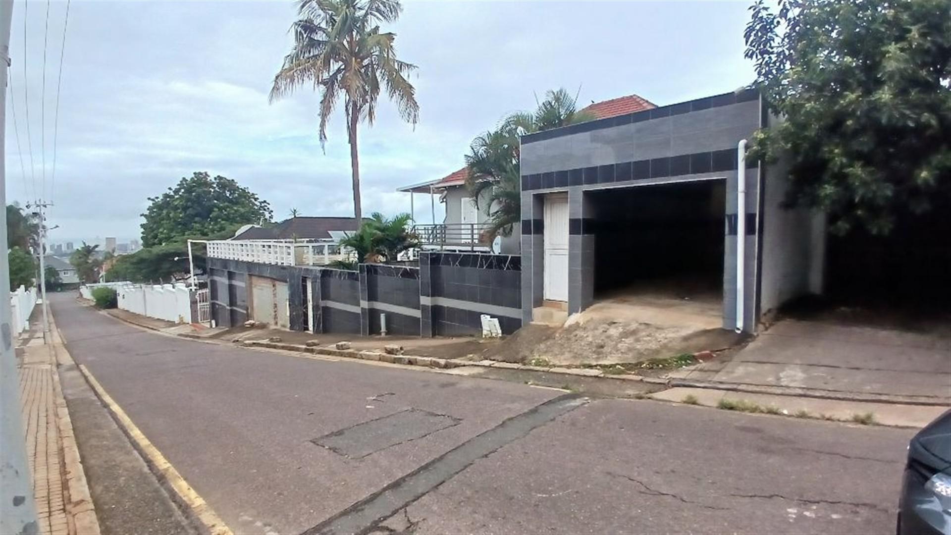 Front View of property in Essenwood