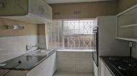 Kitchen - 11 square meters of property in Windsor East