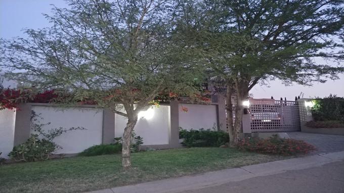 4 Bedroom House to Rent in Die Heuwel - Property to rent - MR369568