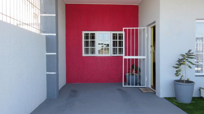 2 Bedroom House for Sale For Sale in Athlone - CPT - Home Sell - MR369636
