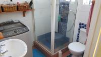 Bathroom 1 - 4 square meters of property in Athlone - CPT