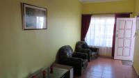 Lounges - 20 square meters of property in Athlone - CPT