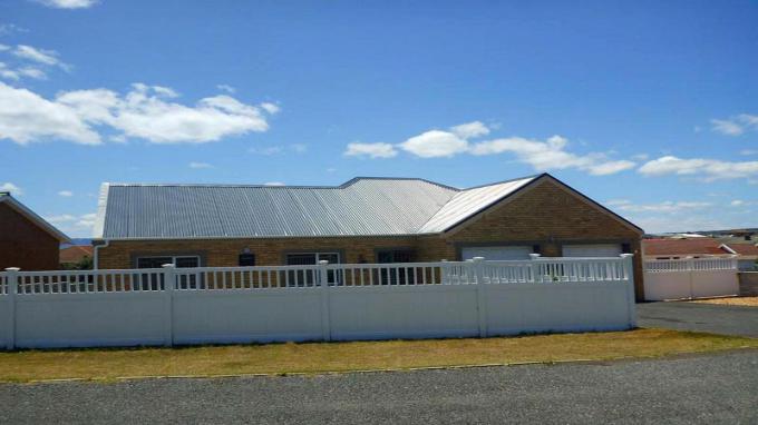 3 Bedroom House for Sale For Sale in Gansbaai - Private Sale - MR369923