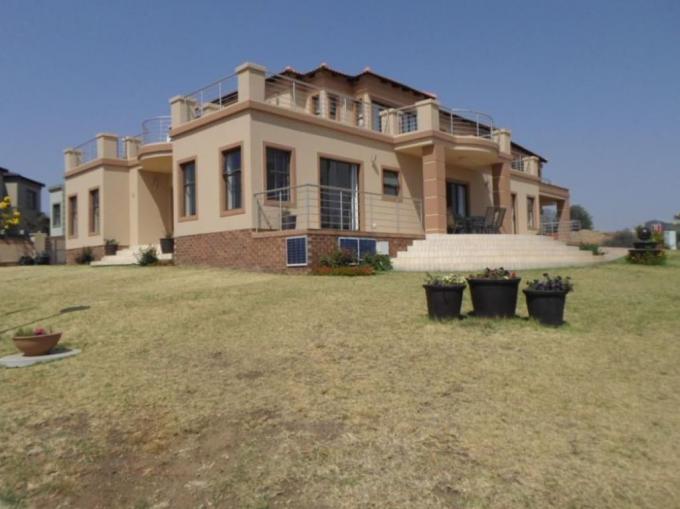 4 Bedroom House for Sale For Sale in Blue Valley Golf Estate - MR370158