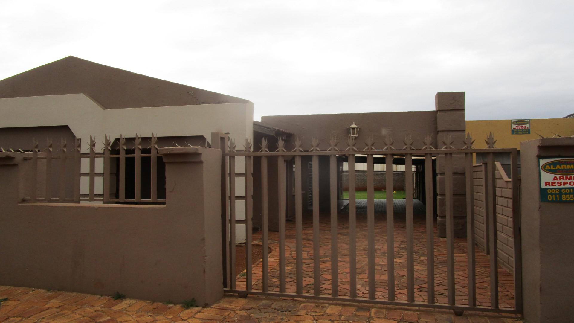 Front View of property in Lenasia