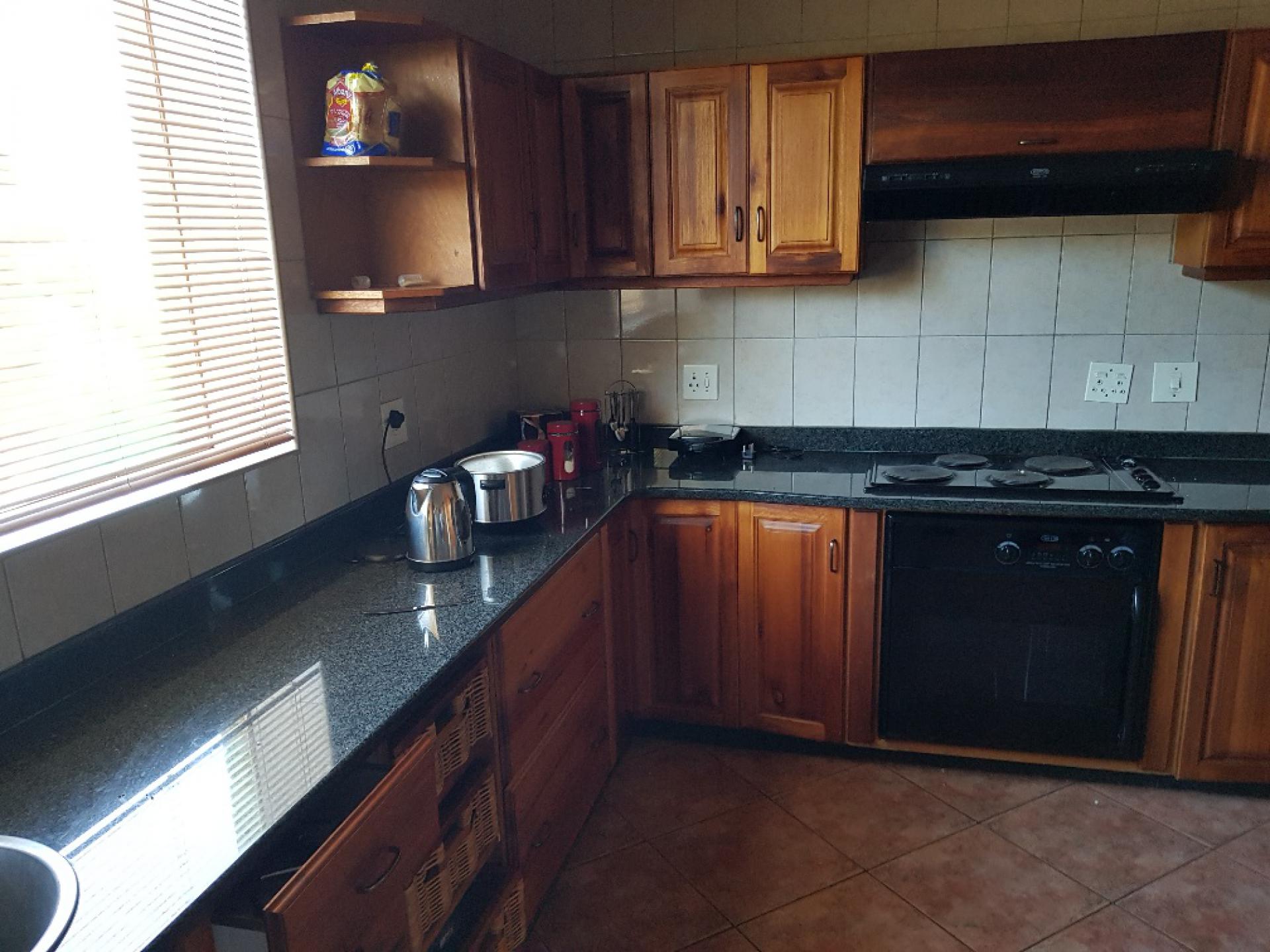 Kitchen of property in Ermelo