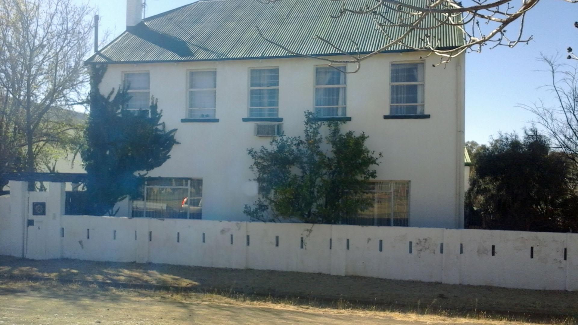 Front View of property in Winburg