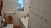 Bathroom 1 - 15 square meters of property in Winburg