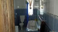 Bathroom 2 - 12 square meters of property in Winburg