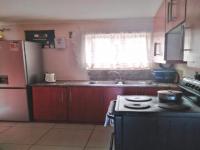 Kitchen of property in Rocklands