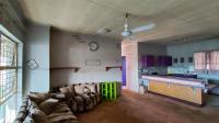 Lounges - 21 square meters of property in Birchleigh North