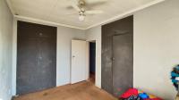 Bed Room 2 - 15 square meters of property in Birchleigh North